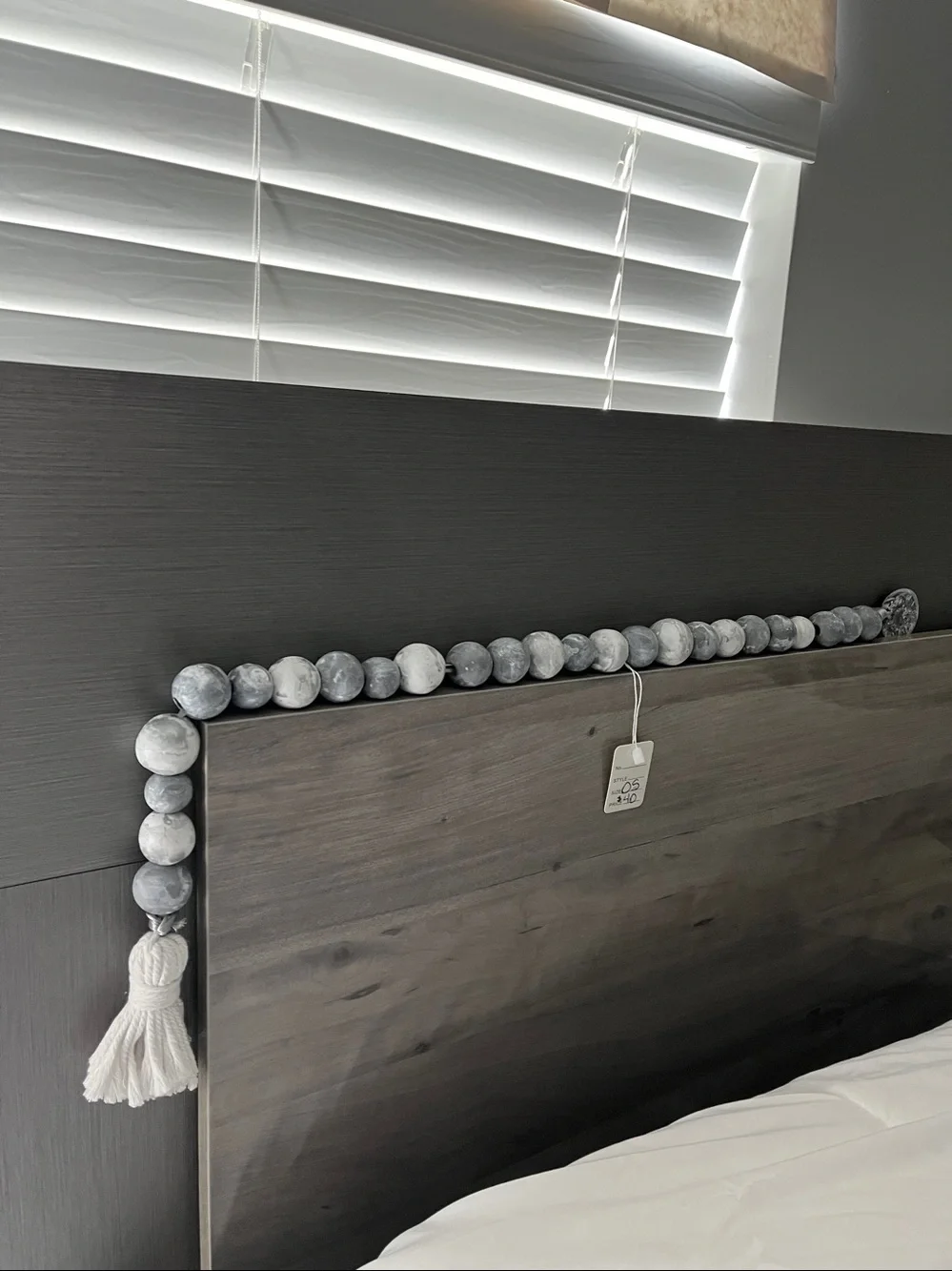N/A elegant gray